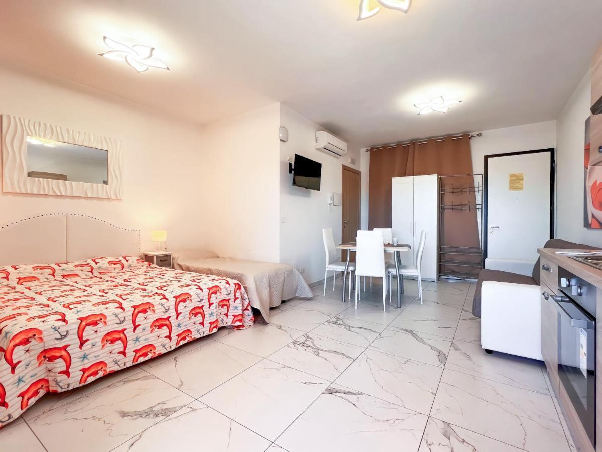Zeus Apartment Бибионе Екстериор снимка