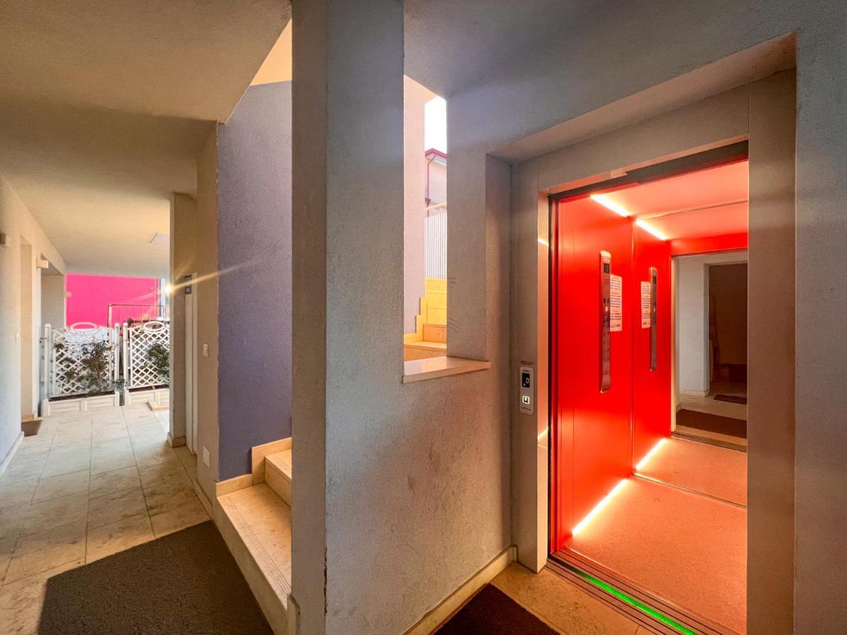 Zeus Apartment Бибионе Екстериор снимка
