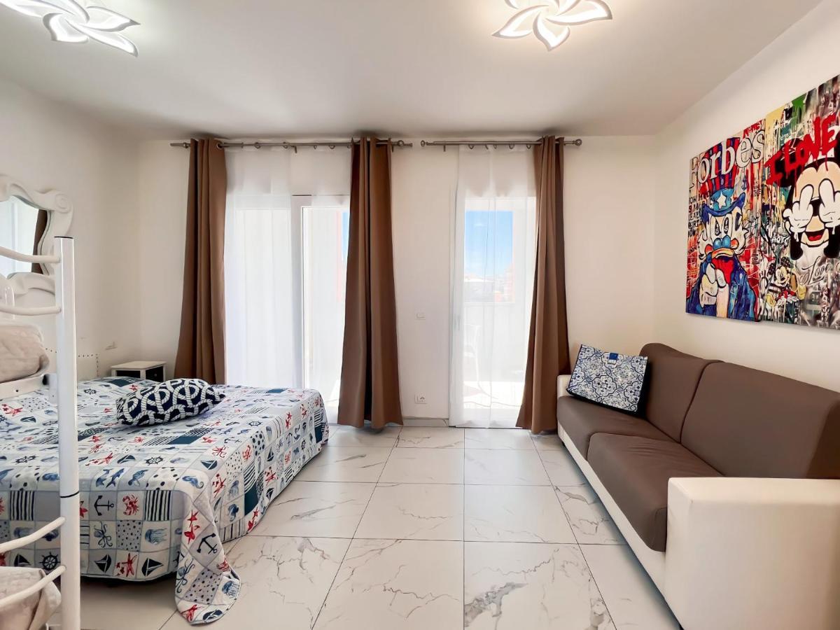 Zeus Apartment Бибионе Екстериор снимка