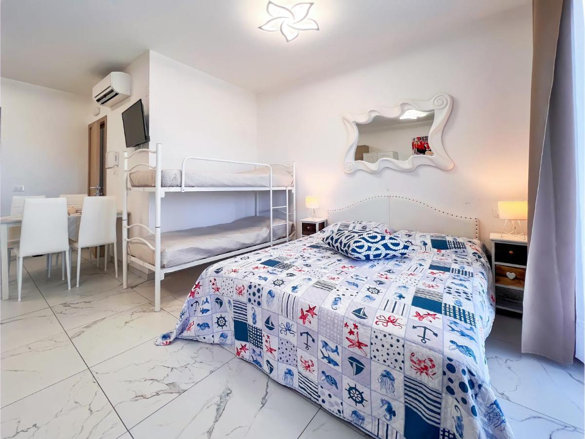 Zeus Apartment Бибионе Екстериор снимка