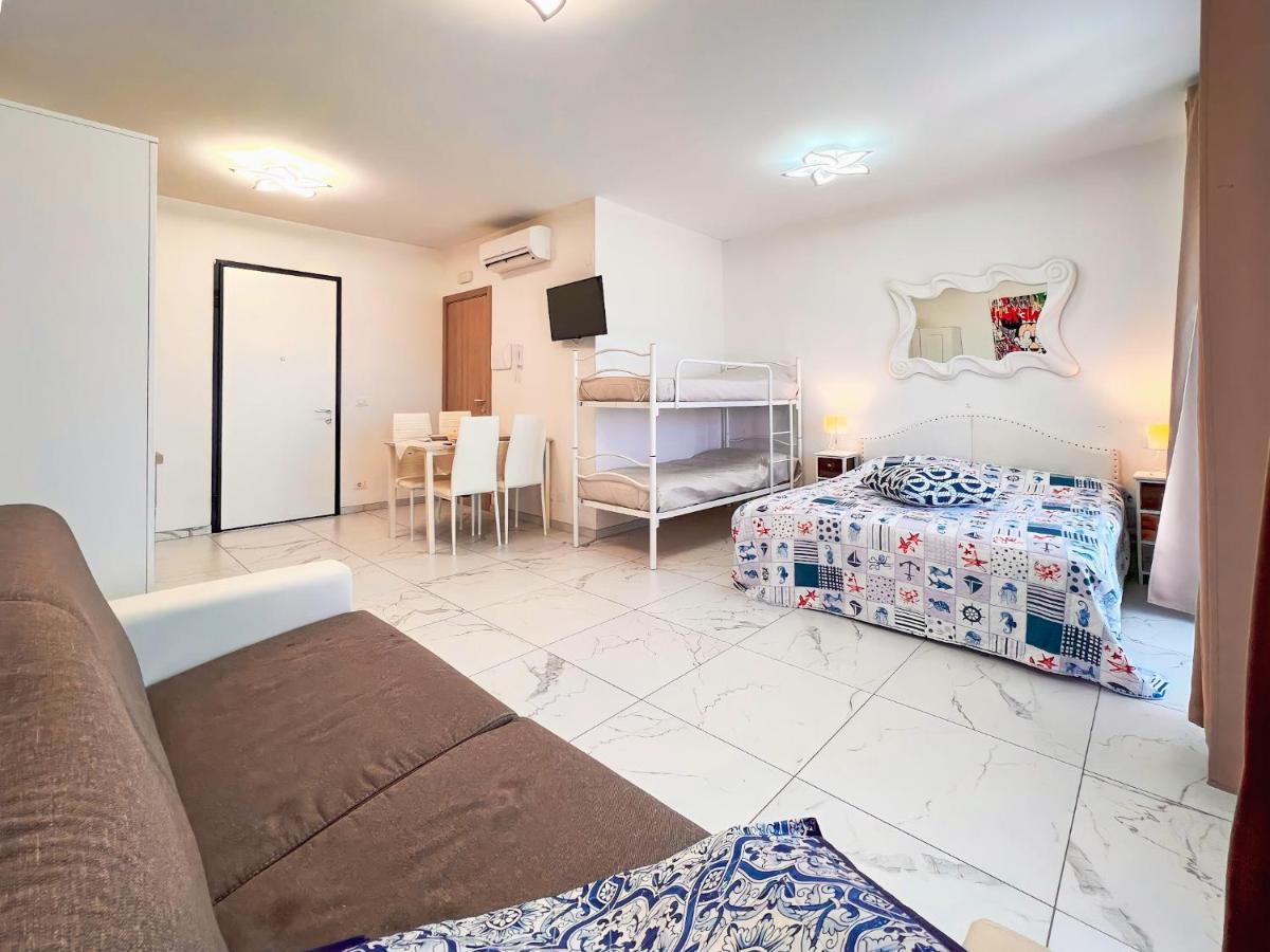 Zeus Apartment Бибионе Екстериор снимка